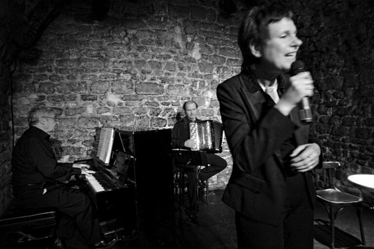 Les femmes en chansons